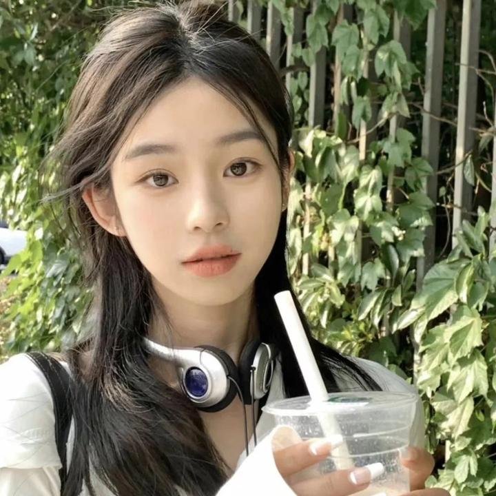 弊家伙!校长缩细咗